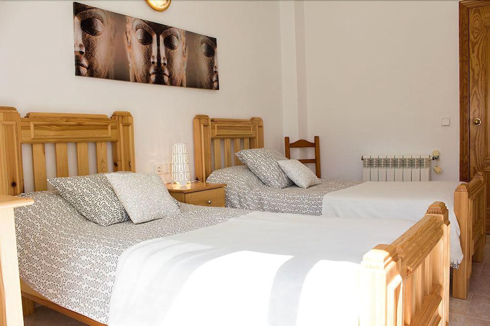 Hostal Sango Sierra De Las Nieves Alozaina Exterior photo