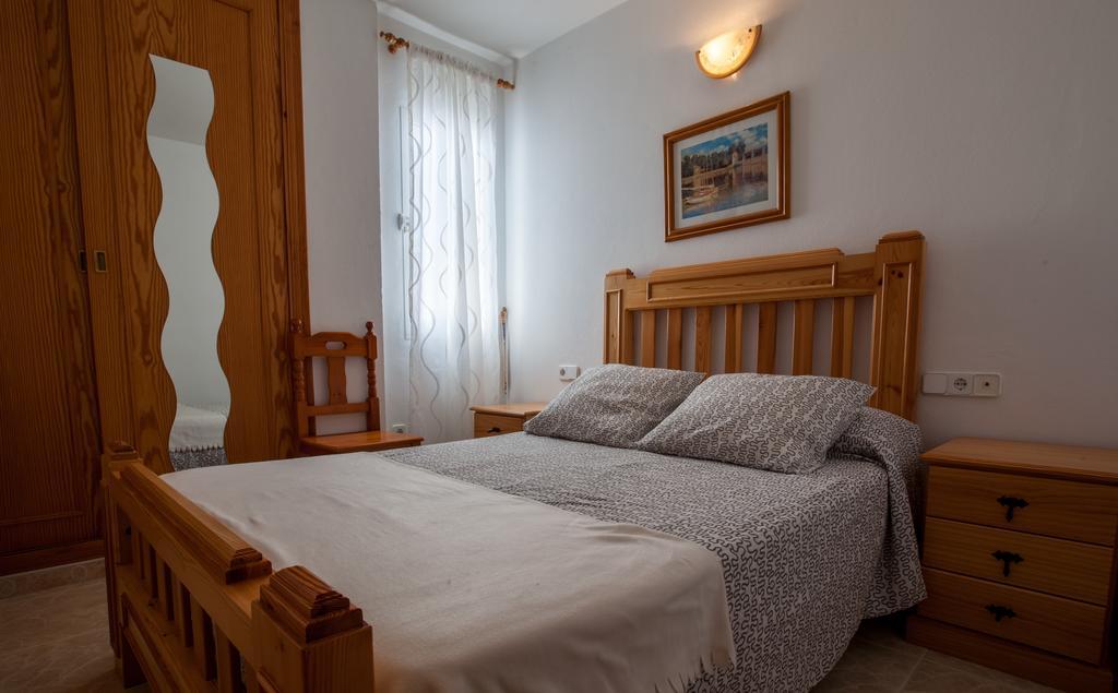 Hostal Sango Sierra De Las Nieves Alozaina Exterior photo