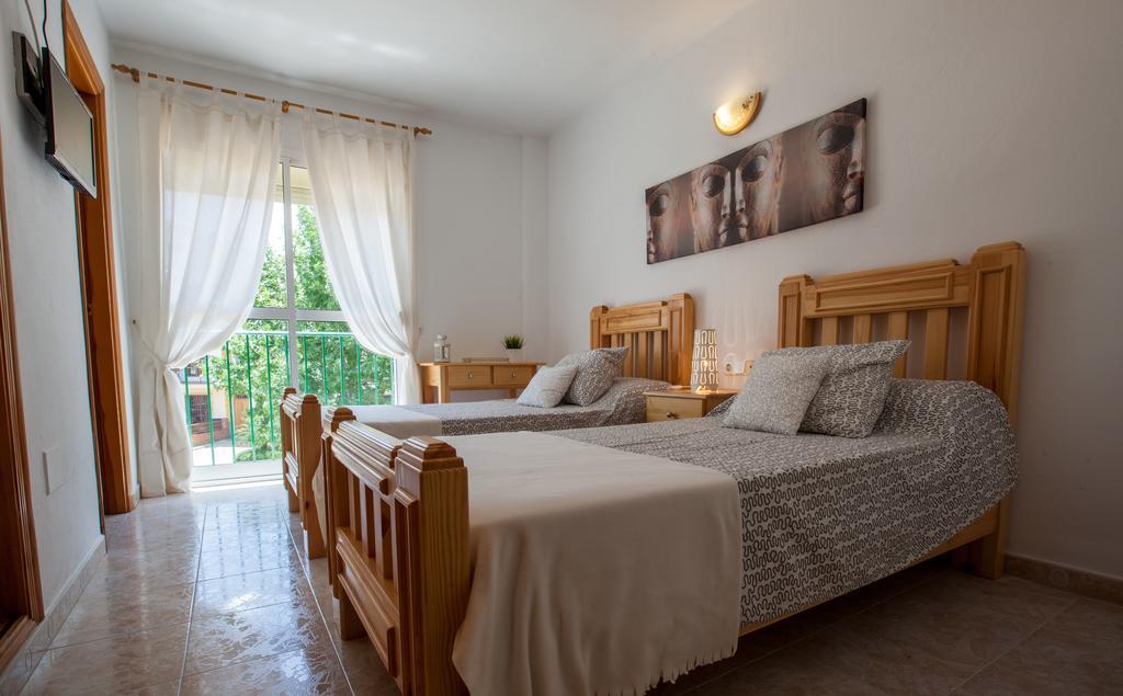 Hostal Sango Sierra De Las Nieves Alozaina Exterior photo
